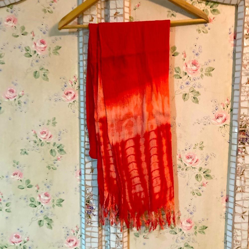 Velvet brand gauze red tie dye scarf 🧣 EUC